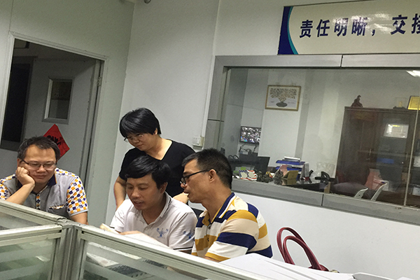 珠三角塑膠模具定制廠家，就是省心省力還省時(shí)！??！